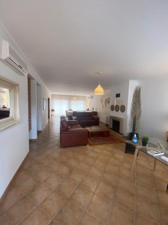 Aloha Burgau Guesthouse エクステリア 写真